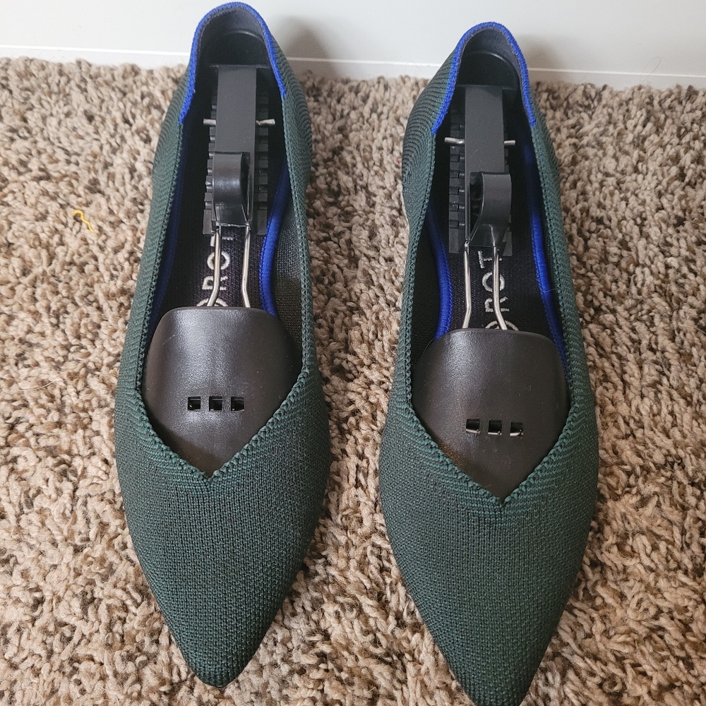 Emerald rothys points size 8
